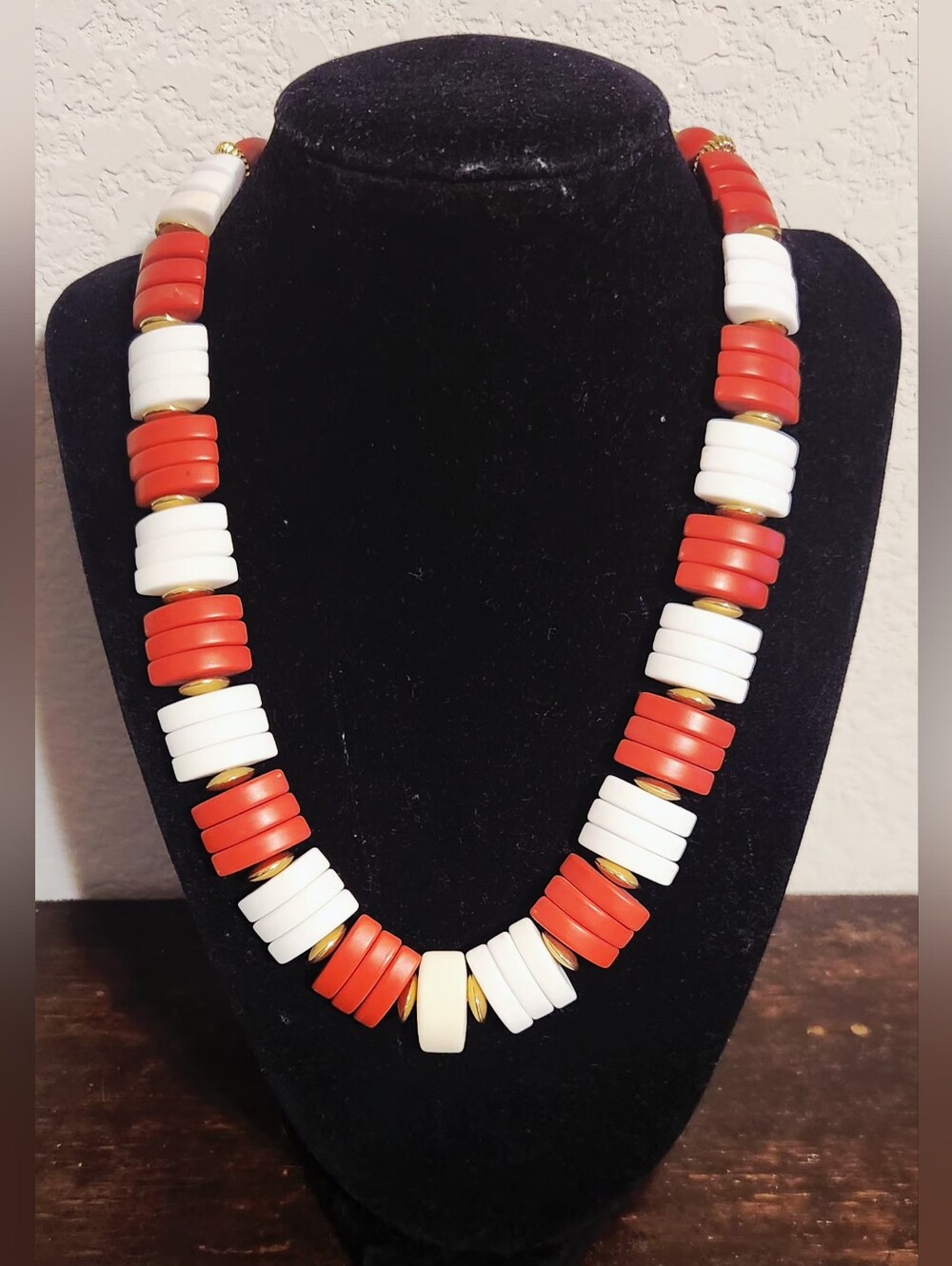 Beaded Necklace Red White And Gold Tone Beads